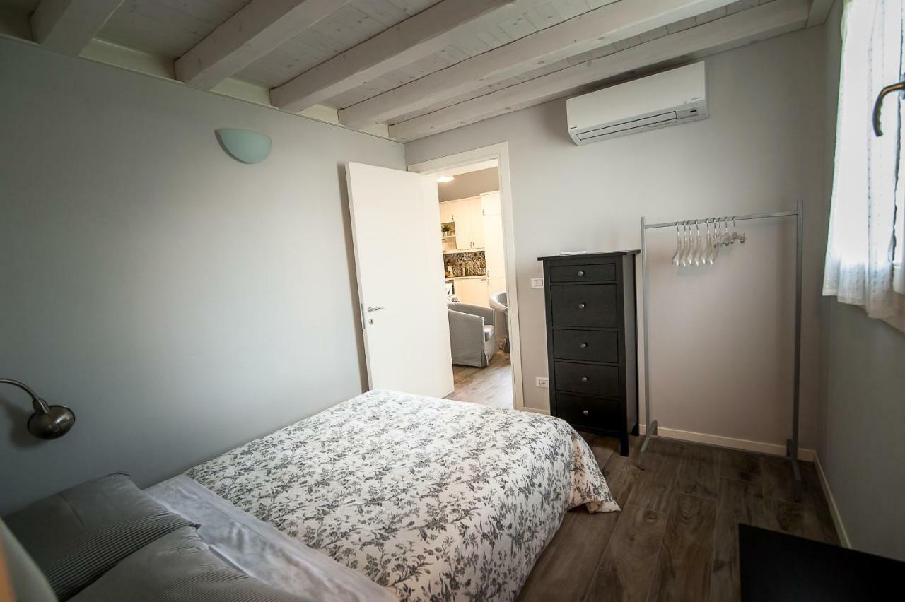 Apartamento Particolari Del Brenta Oriago Di Mira Exterior foto